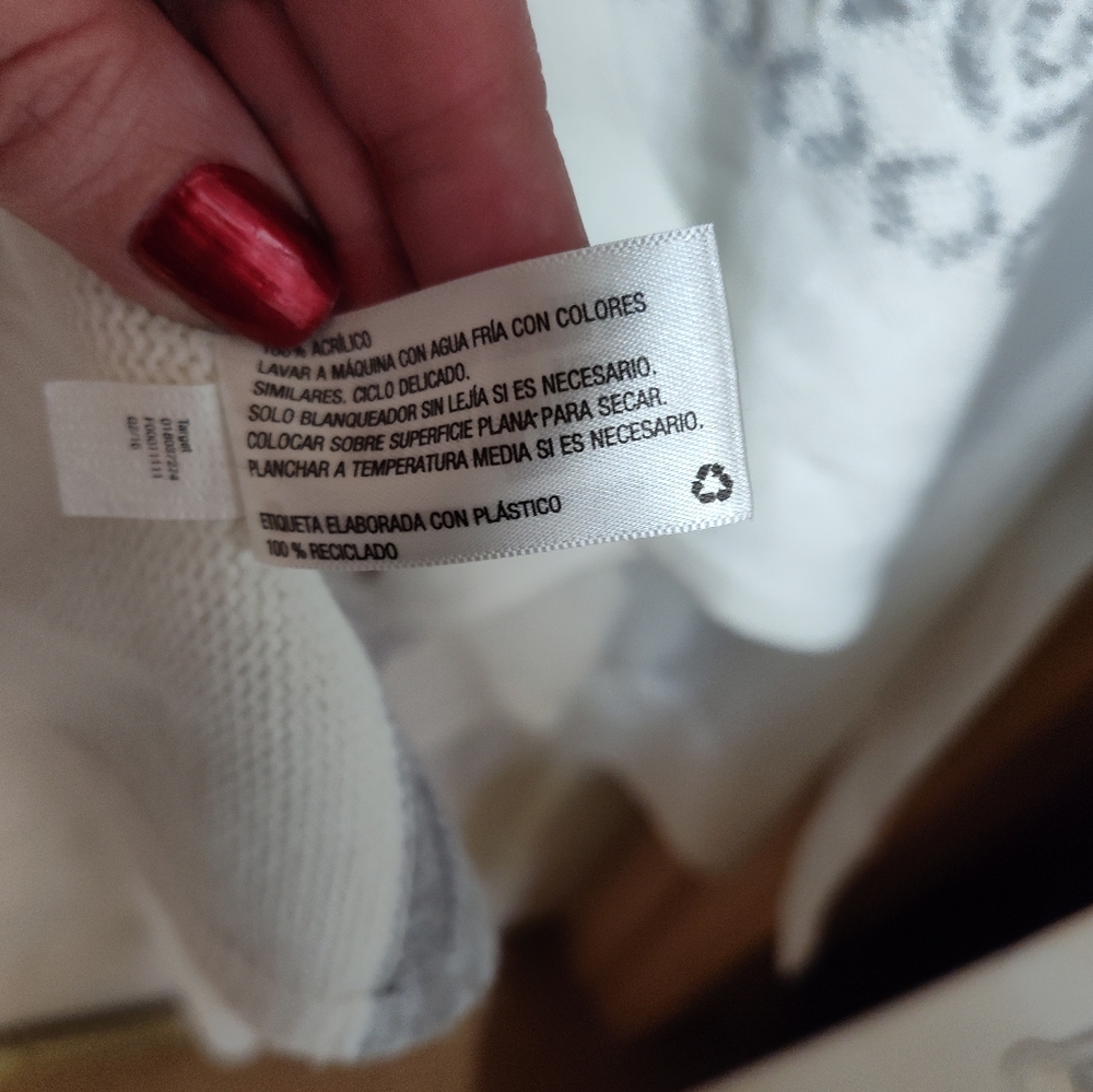 Merona cardigan, white and grey, XL but it seems to be oversized - Picture 8 of 8